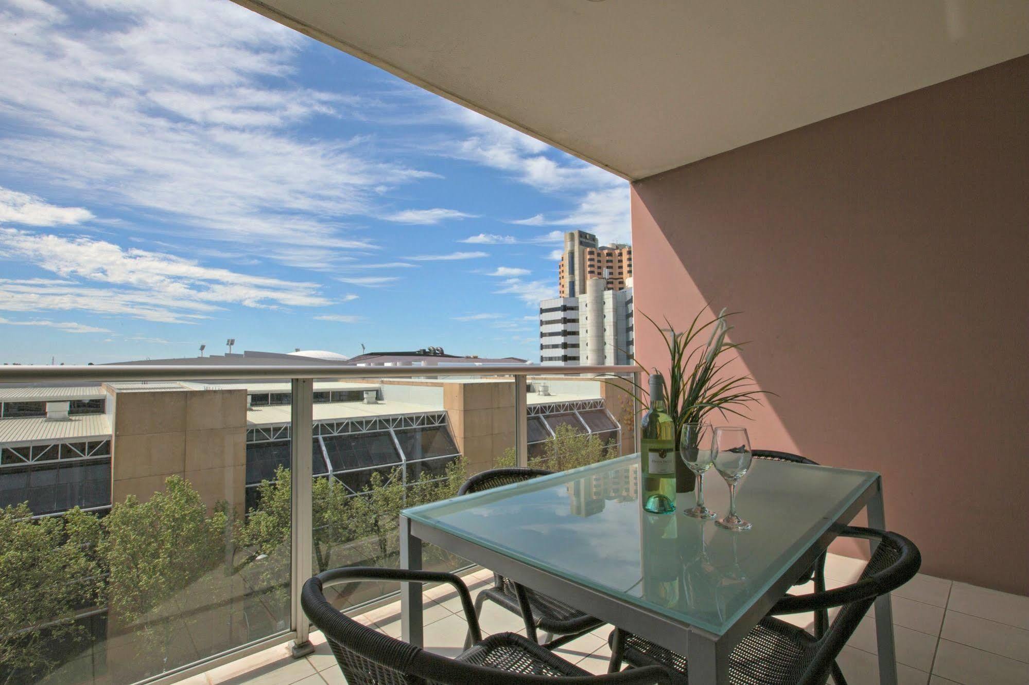 Adelaide Dress Circle Apartments - North Terrace Exteriér fotografie